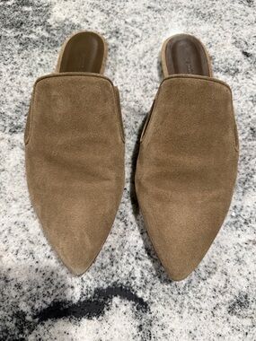 Jenni Jayne Suede Mules in Laurel - size 39